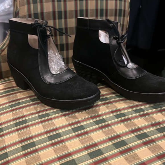 Fly London Suede Heeled Tie Mary Jane - Picture 2 of 4